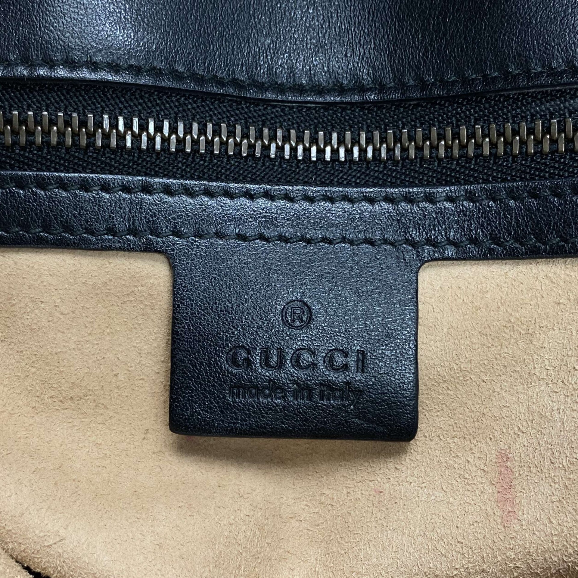 Bolsa Gucci GG Marmont Preta