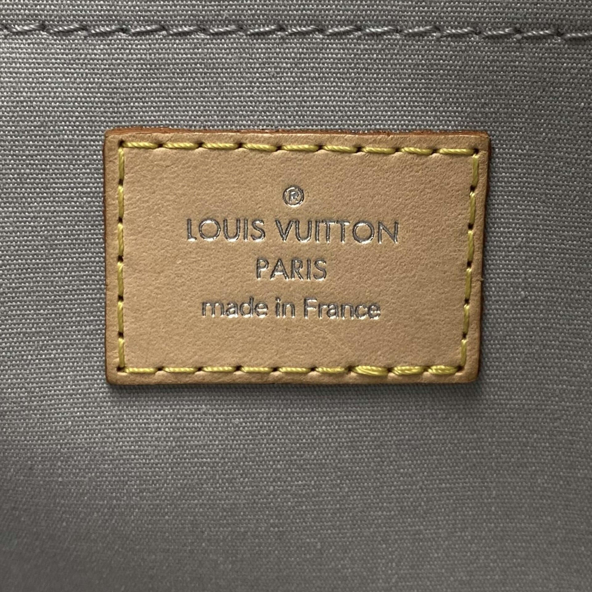 Bolsa Louis Vuitton Alma Voyage GM Prata