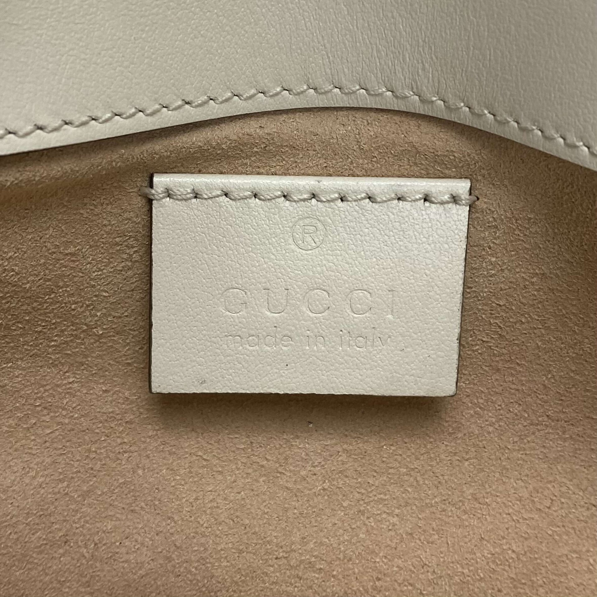 Bolsa Gucci GG Marmont Super Mini Off White