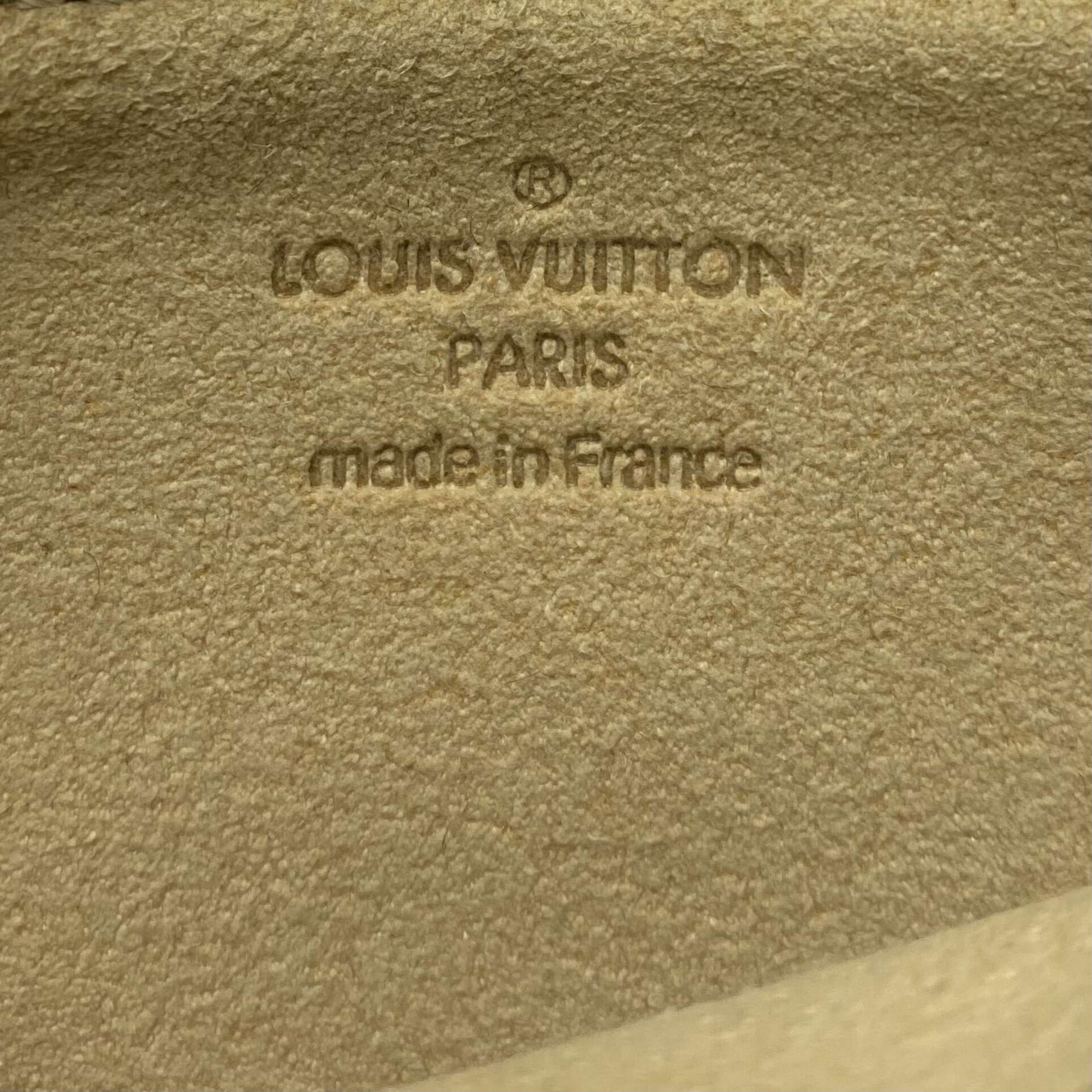 Bolsa Louis Vuitton Poschete Milla PM Monogram