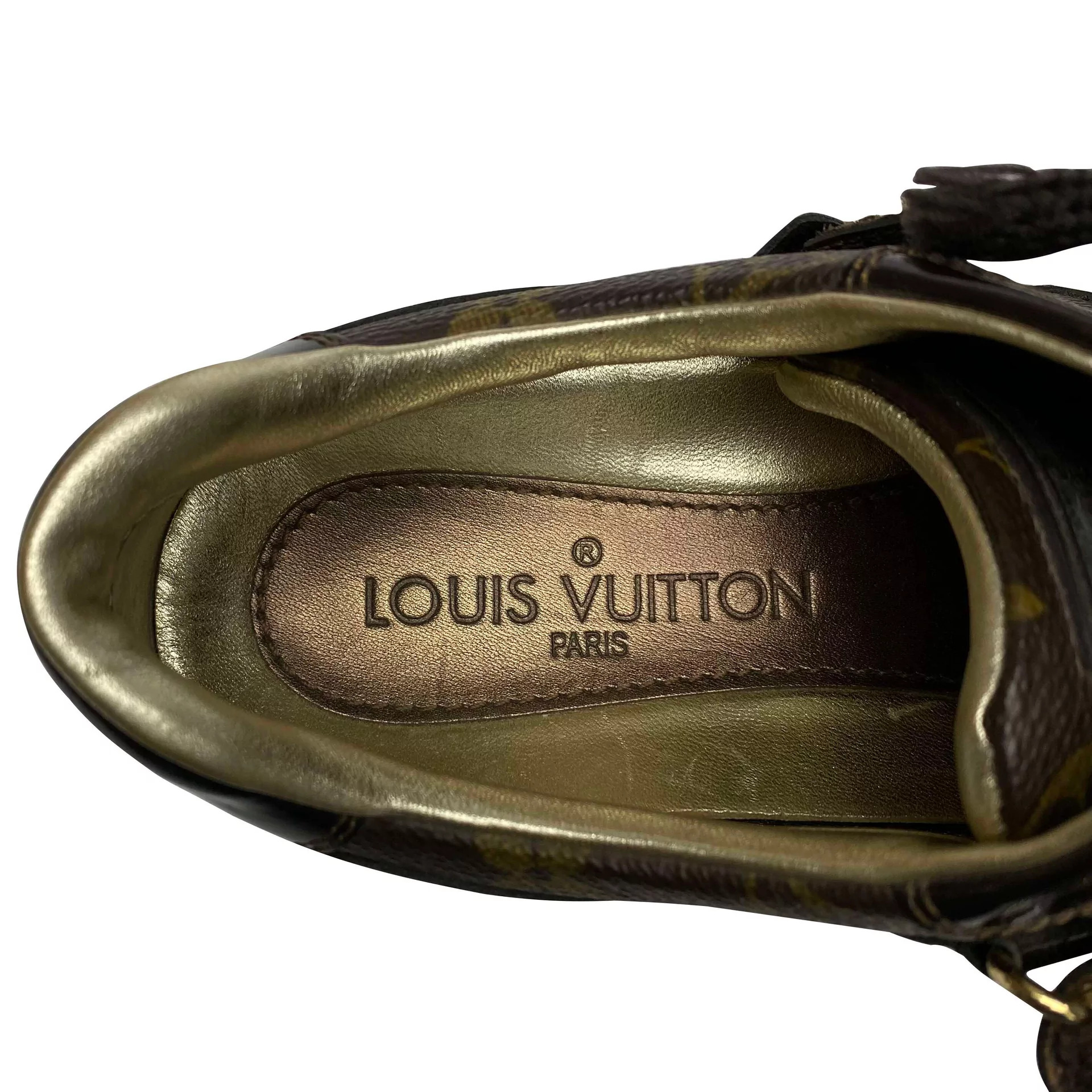 Tênis Louis Vuitton Monograma Verniz