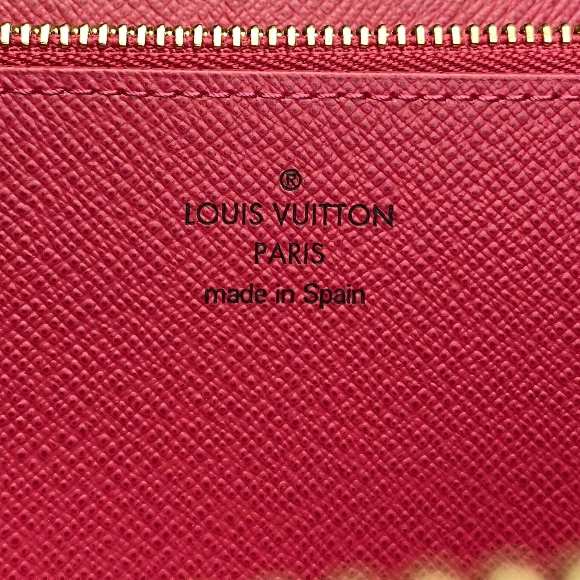 Carteira Louis Vuitton Zippy Monogram