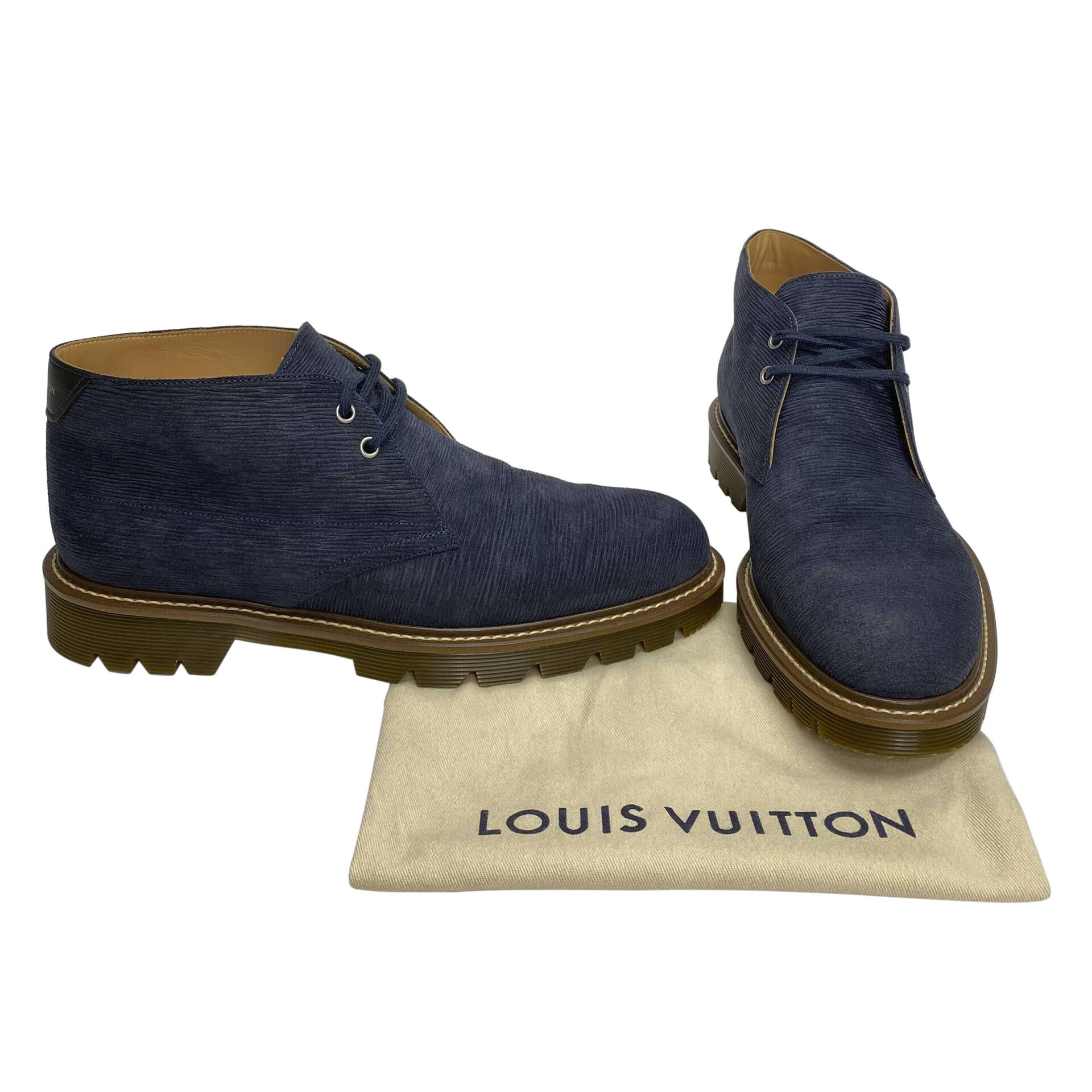 Bota Louis Vuitton Couro Preto