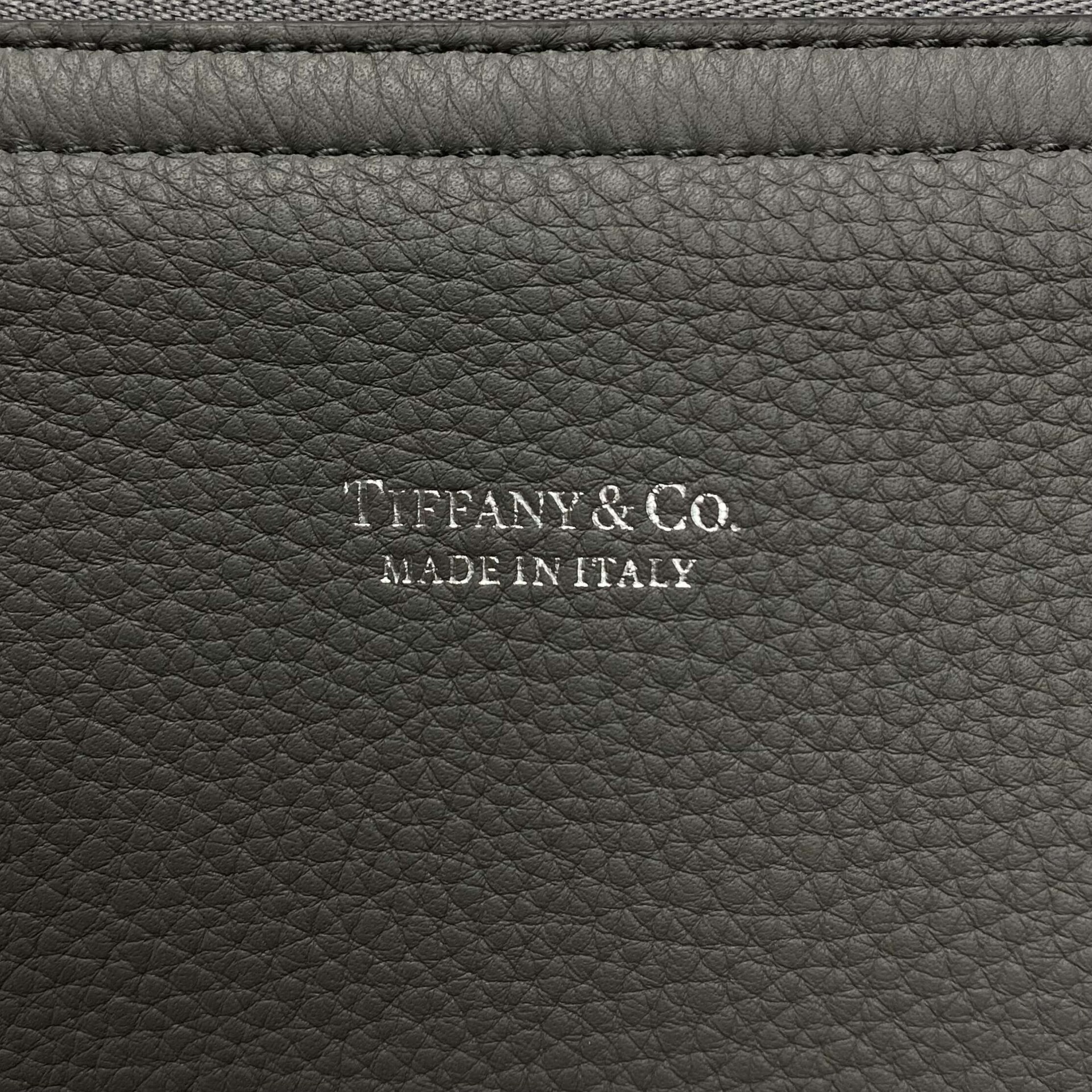 Bolsa Tiffany & Co. Couro Cinza