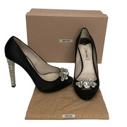 Peep Toe Miu Miu Preto com Pedrarias