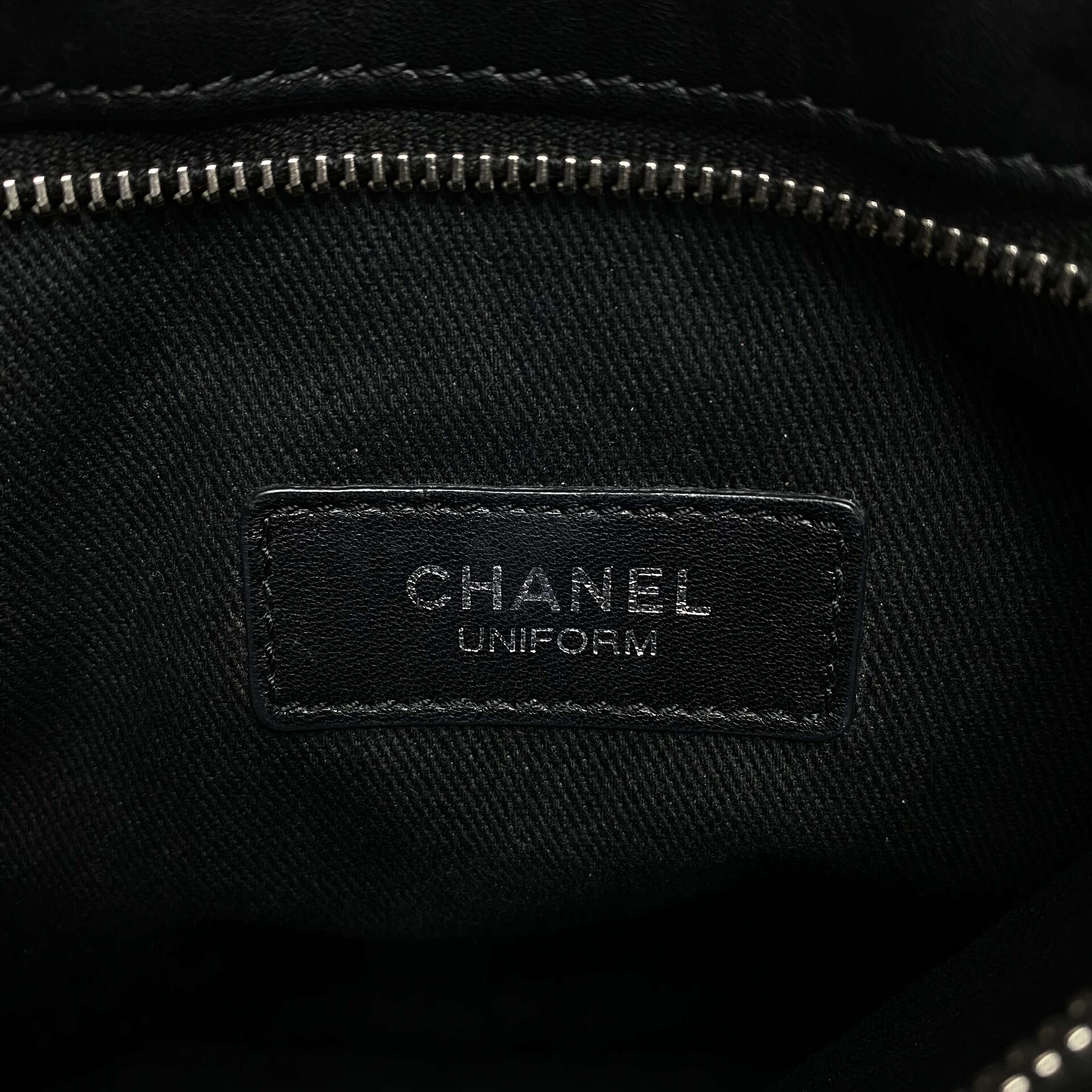 Bolsa Chanel Transversal Matelassê Preta