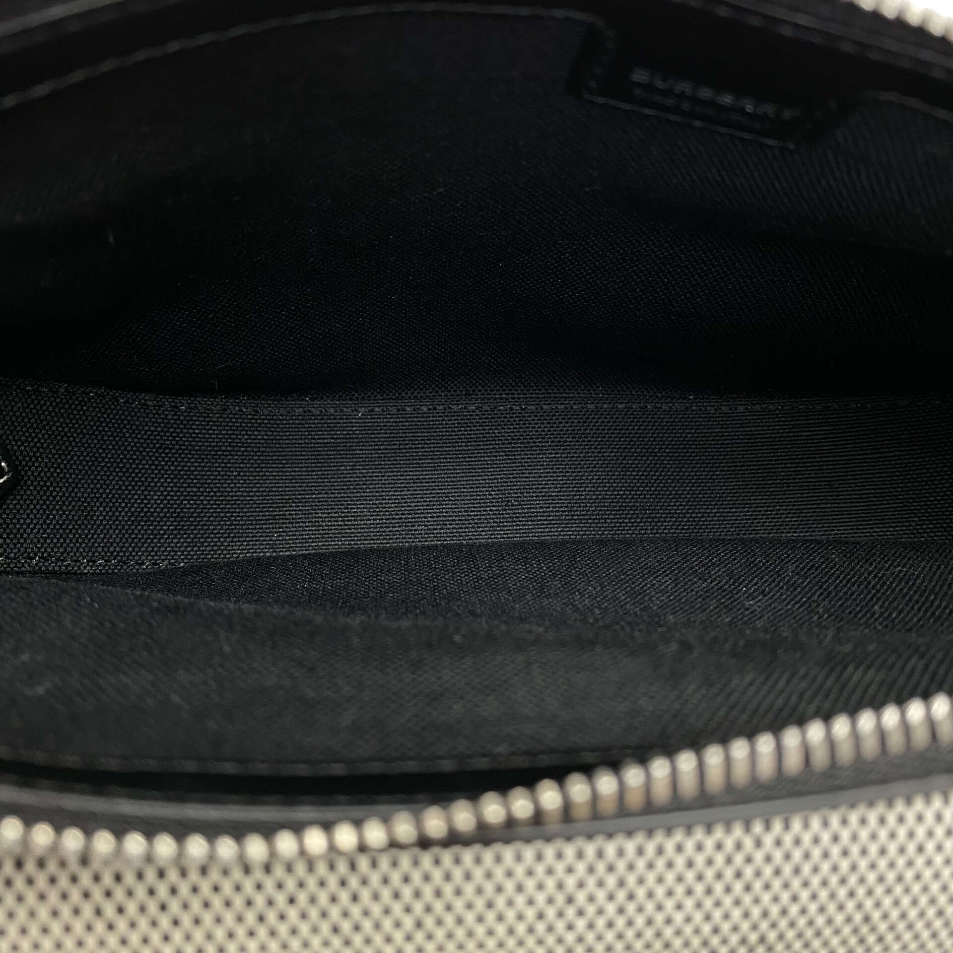 Bolsa Burberry Couro Preto