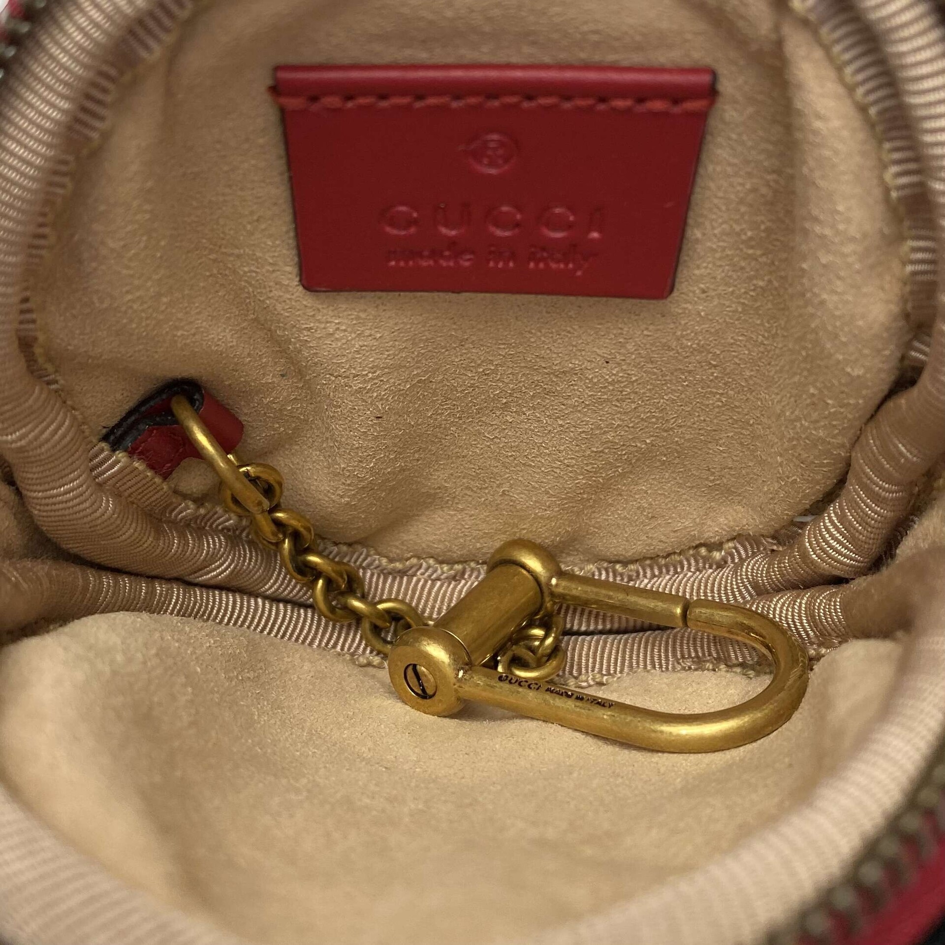 Porta-Moedas Gucci GG Marmont Vermelho