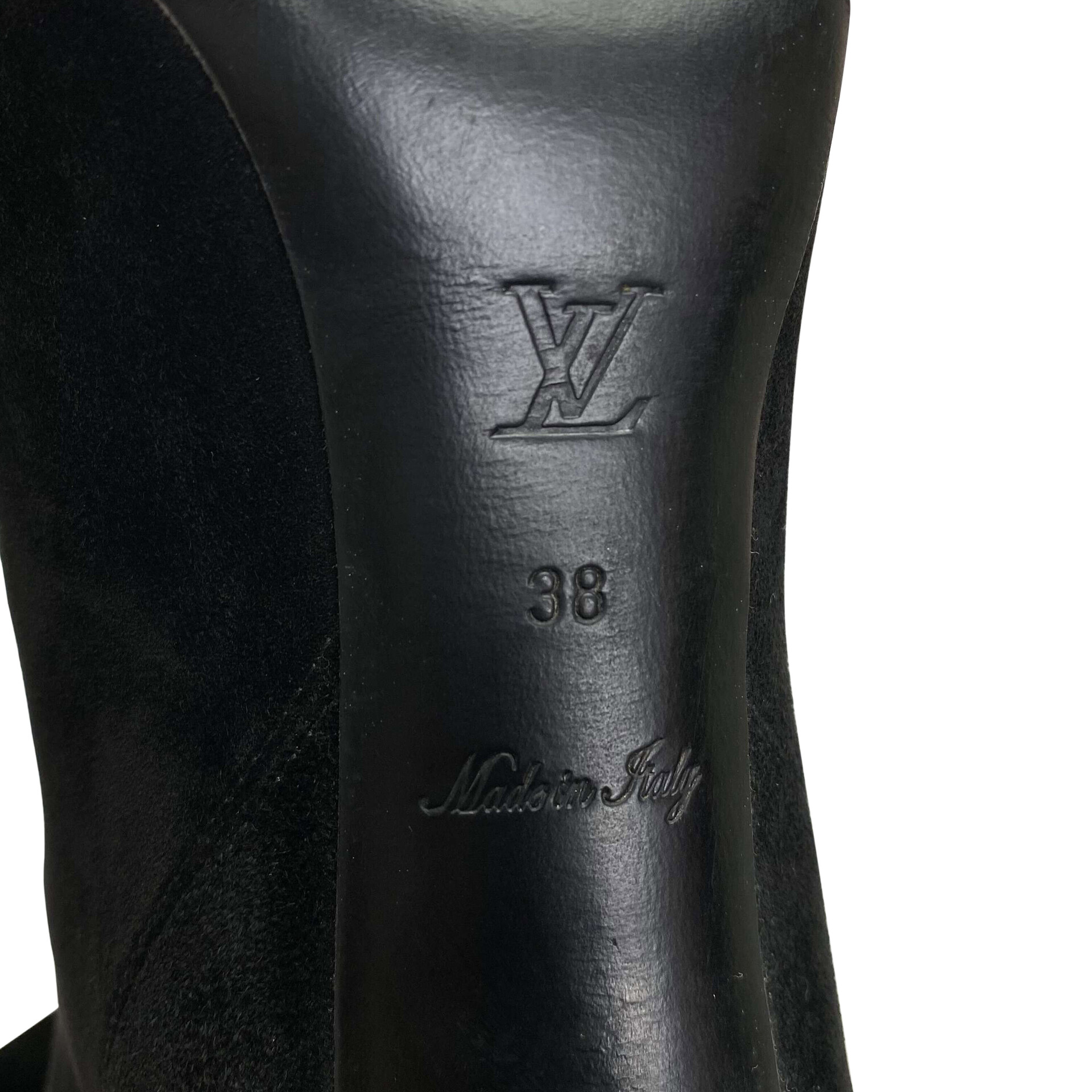 Bota Louis Vuitton Camurça Preta