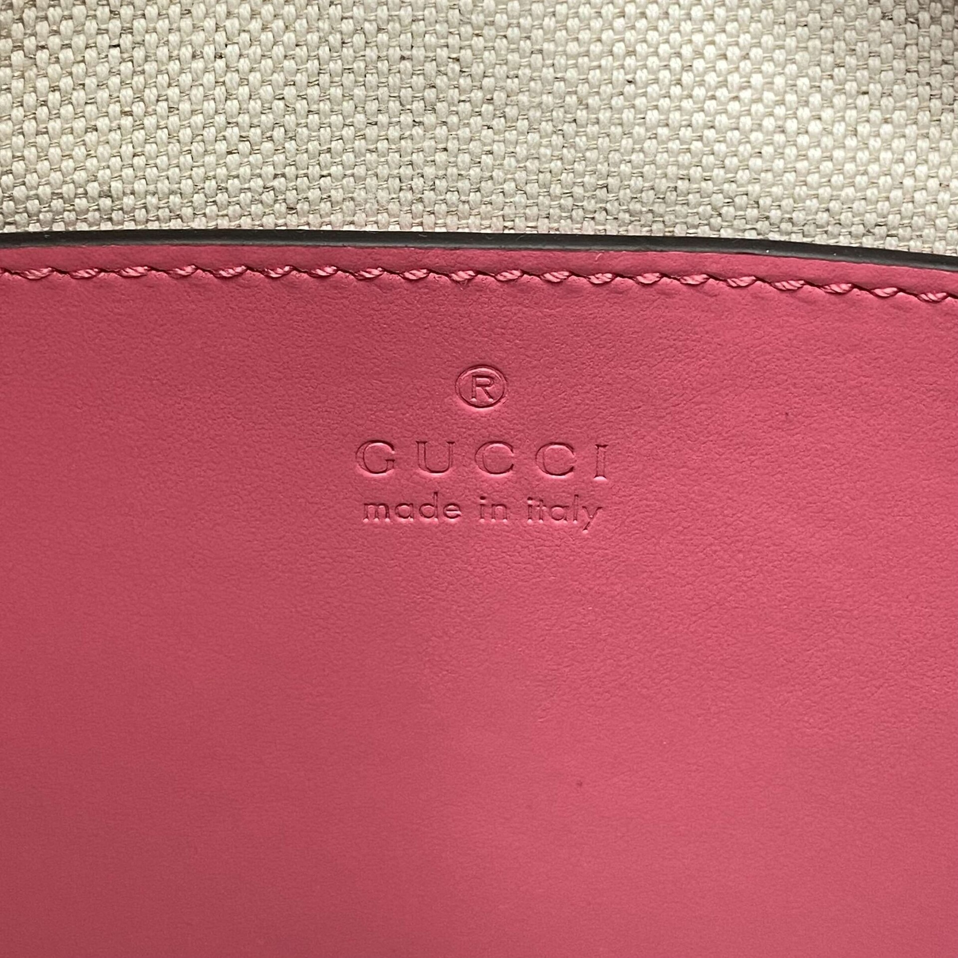 Bolsa Gucci Small GG Matelassê Pink