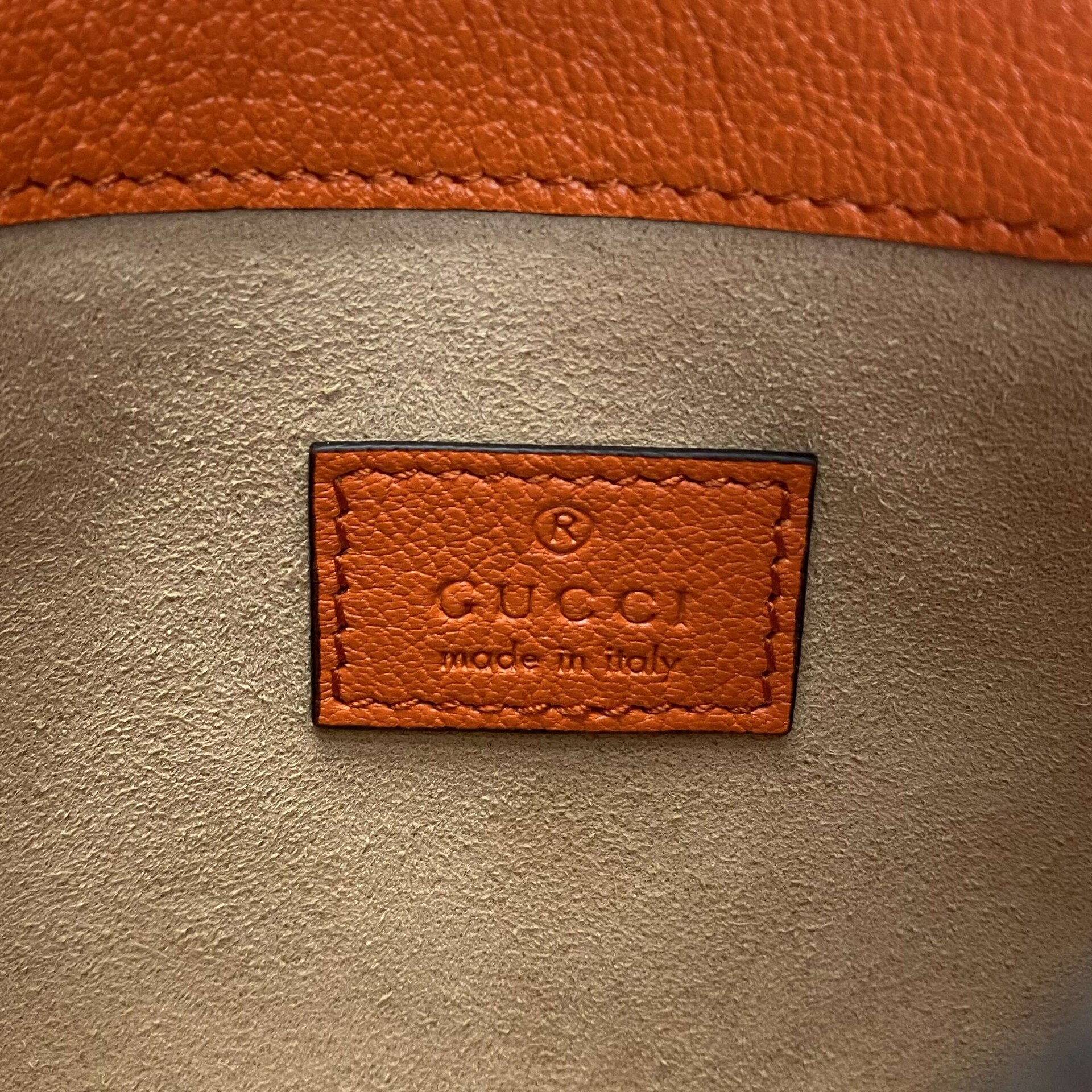 Bolsa Gucci Aphrodite Mini Laranja