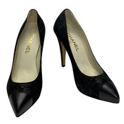 Scarpin Chanel Suede Preto