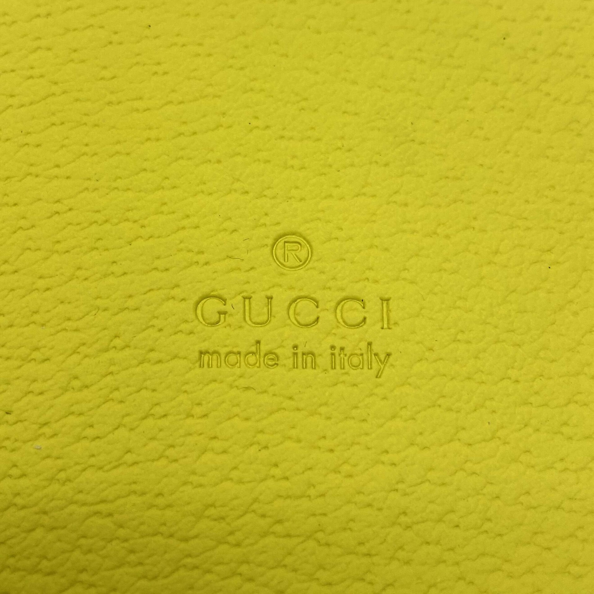 Peso de Papel Gucci