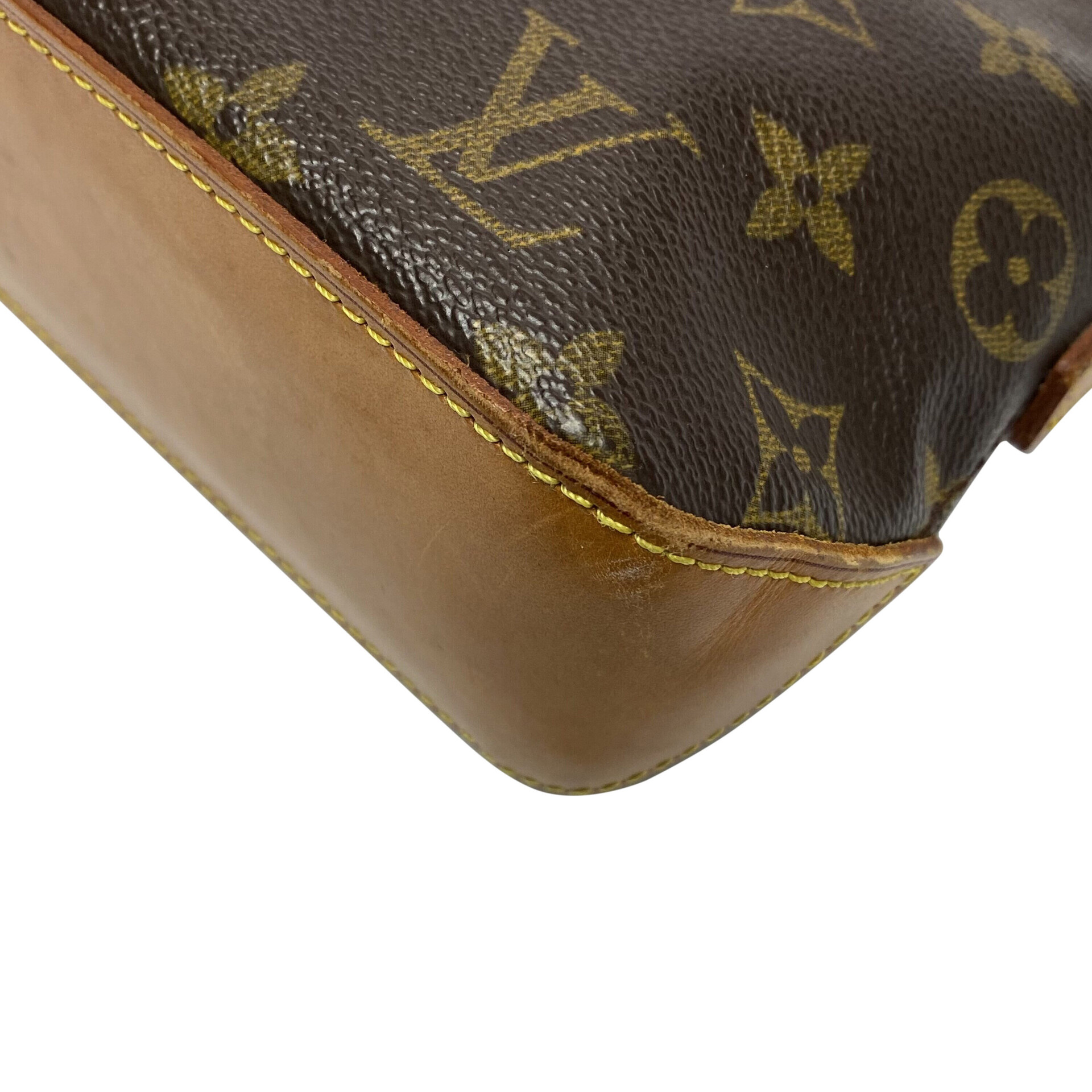 Bolsa Louis Vuitton Trotteur Monograma