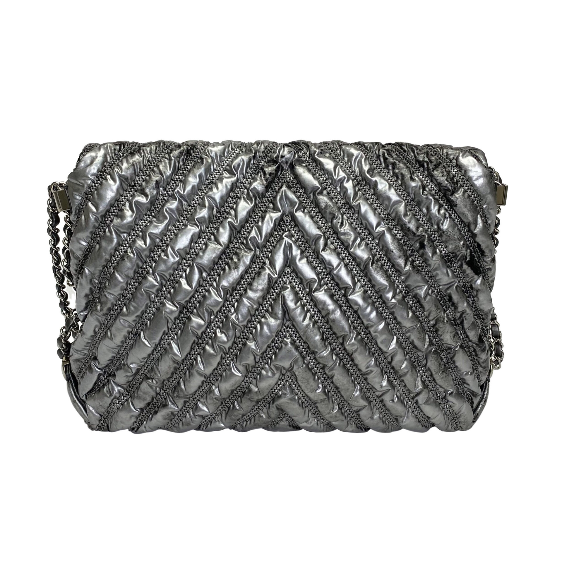 Bolsa Chanel Metallic Lame Chevron