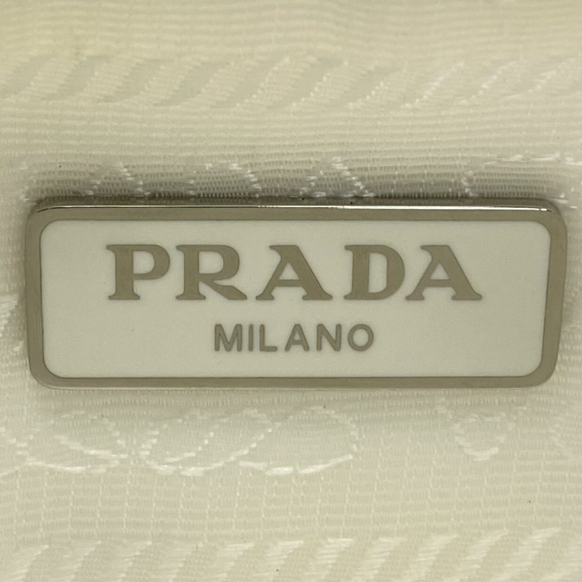 Bolsa Prada Re-Edition 2005 Nylon Branco