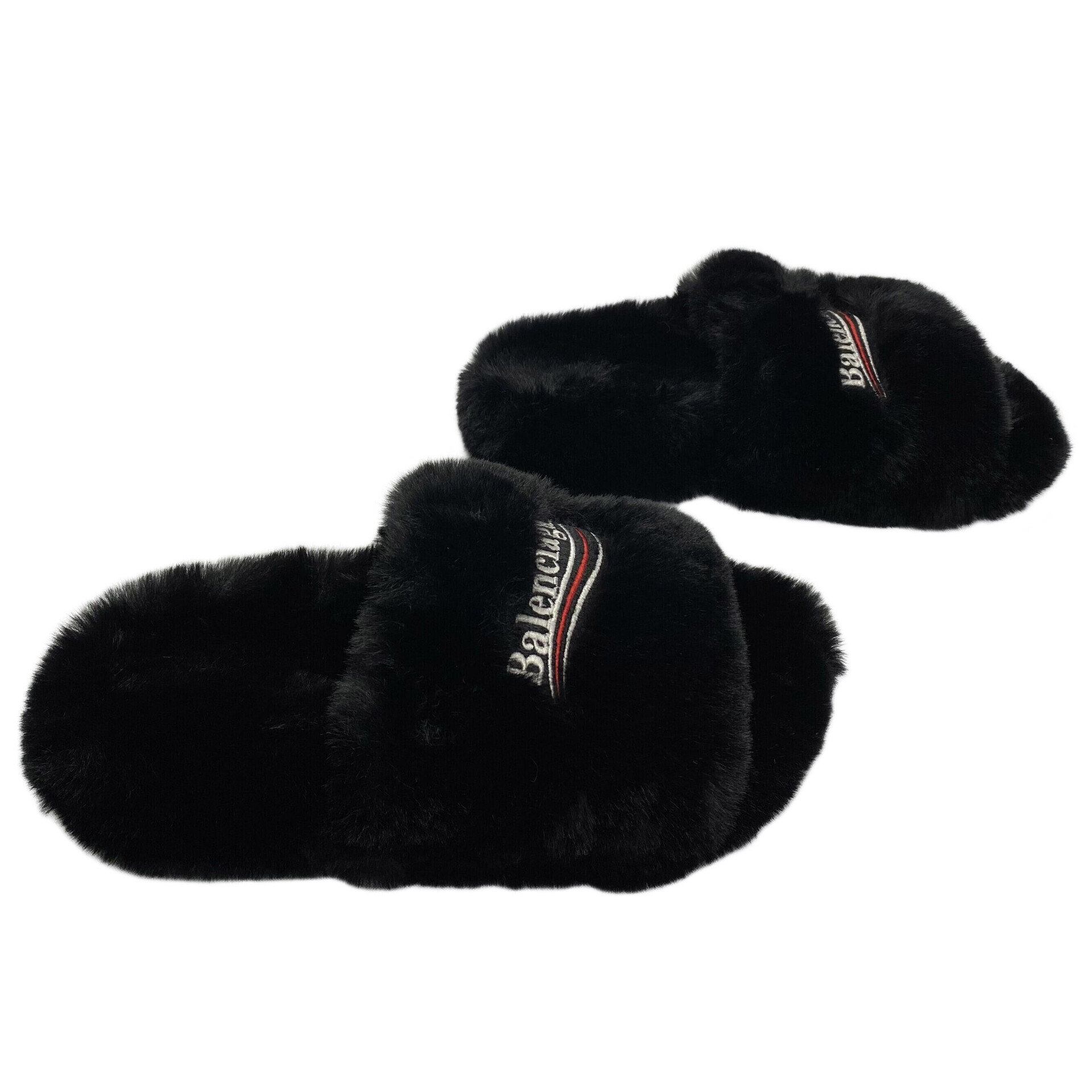 Slide Balenciaga Furry Preto