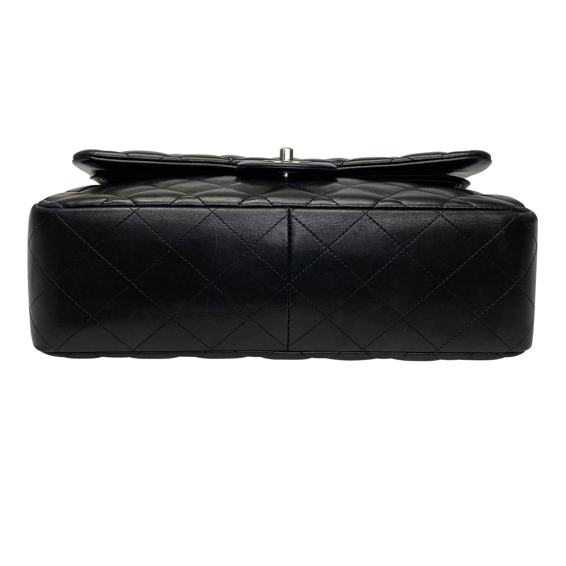 Bolsa Chanel Jumbo Double Flap Couro Lambskin Preto