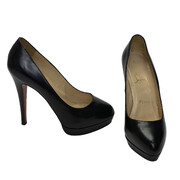 Scarpin Christian Louboutin Envernizado Preto