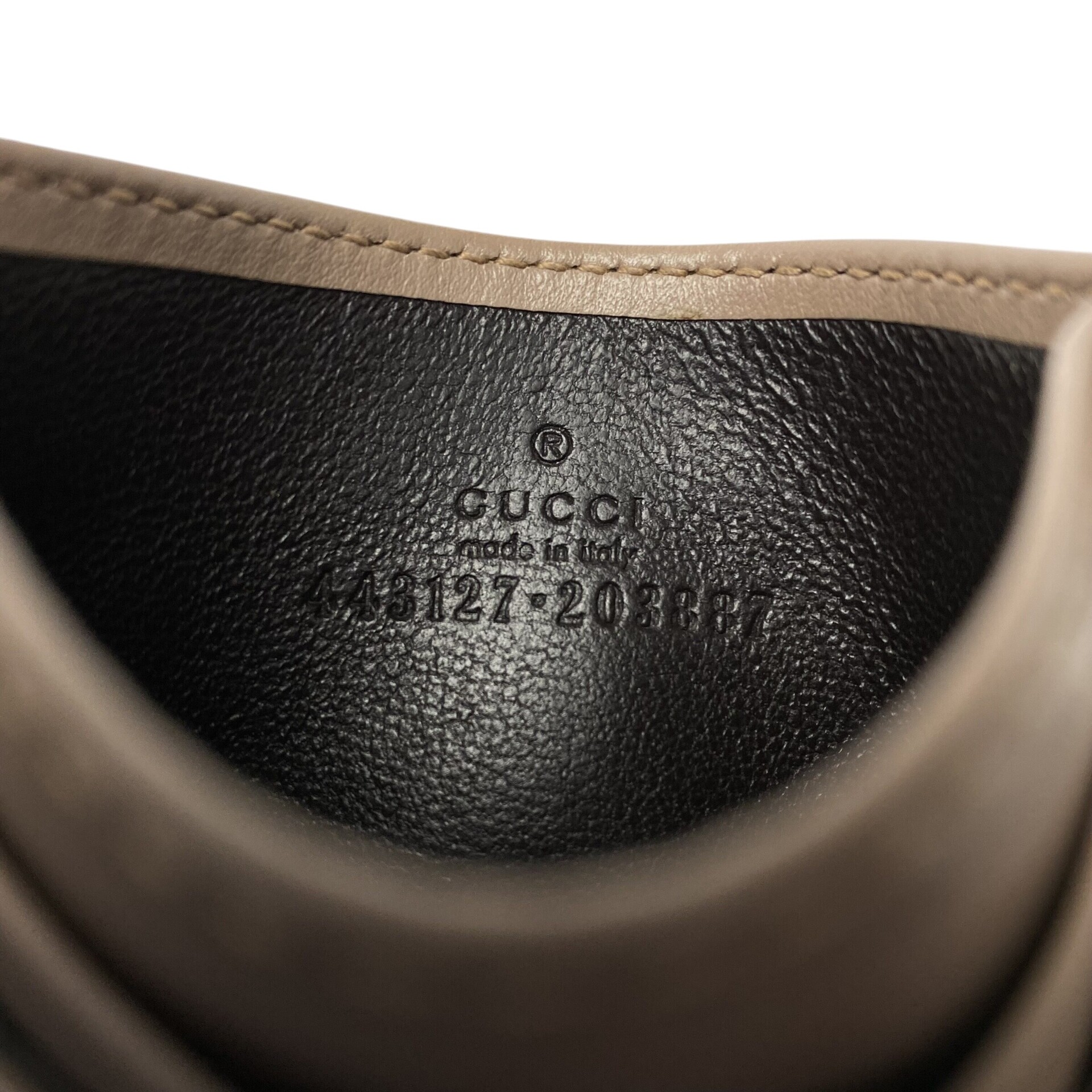 Porta-Cartões Gucci GG Marmont Nude