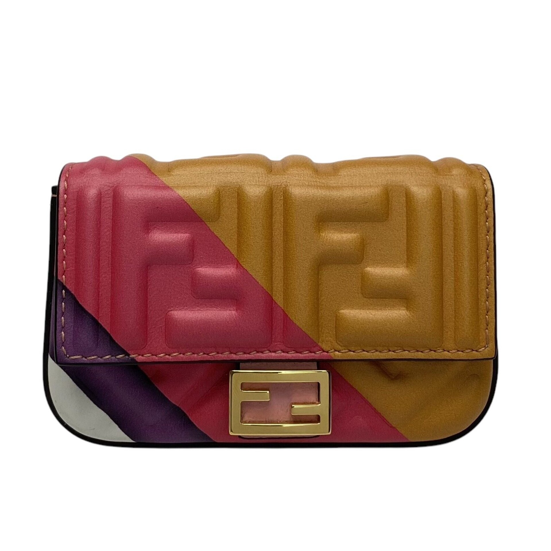 Bolsa Fendi Nano Baguette