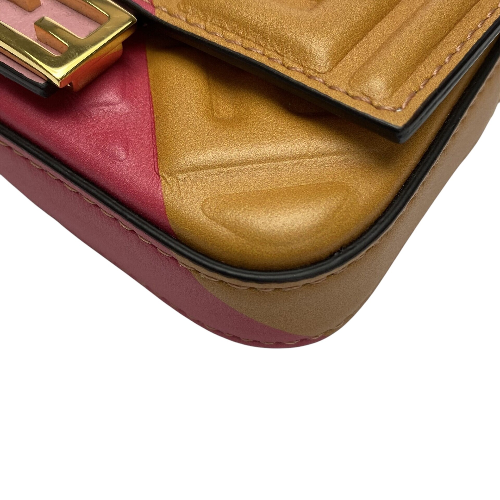 Bolsa Fendi Nano Baguette