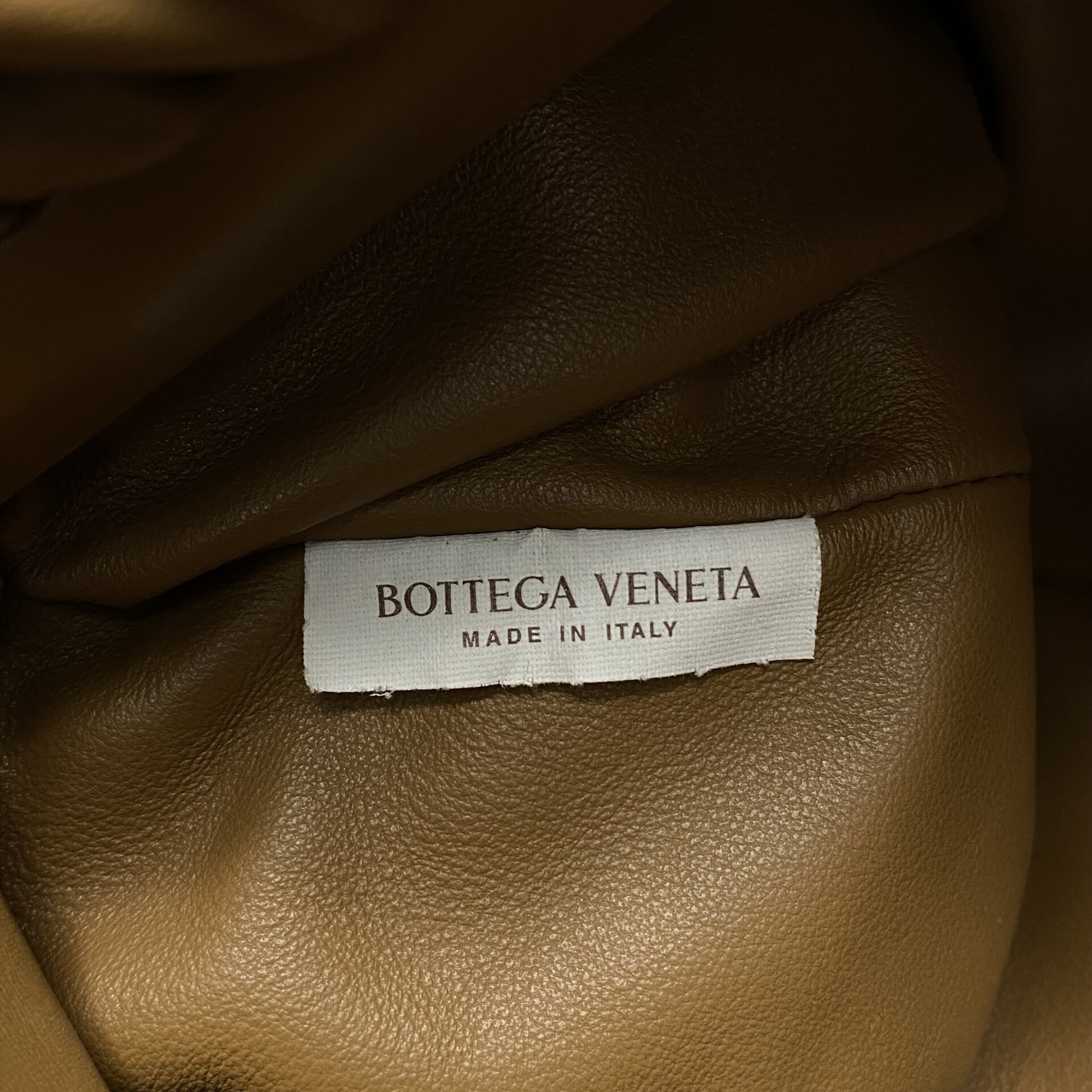 Bolsa Bottega Veneta The Chain Pouch Marrom