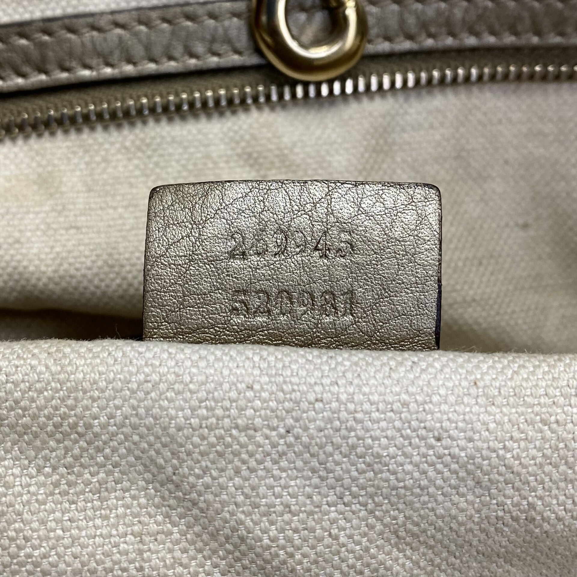 Bolsa Gucci Metalizada