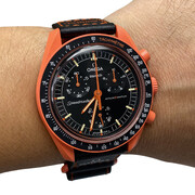 Relógio Swatch X Omega Mission On Earth