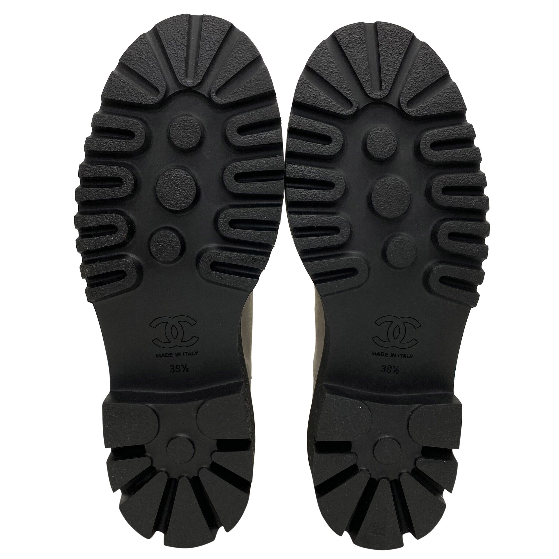 Bota Chanel Bicolor