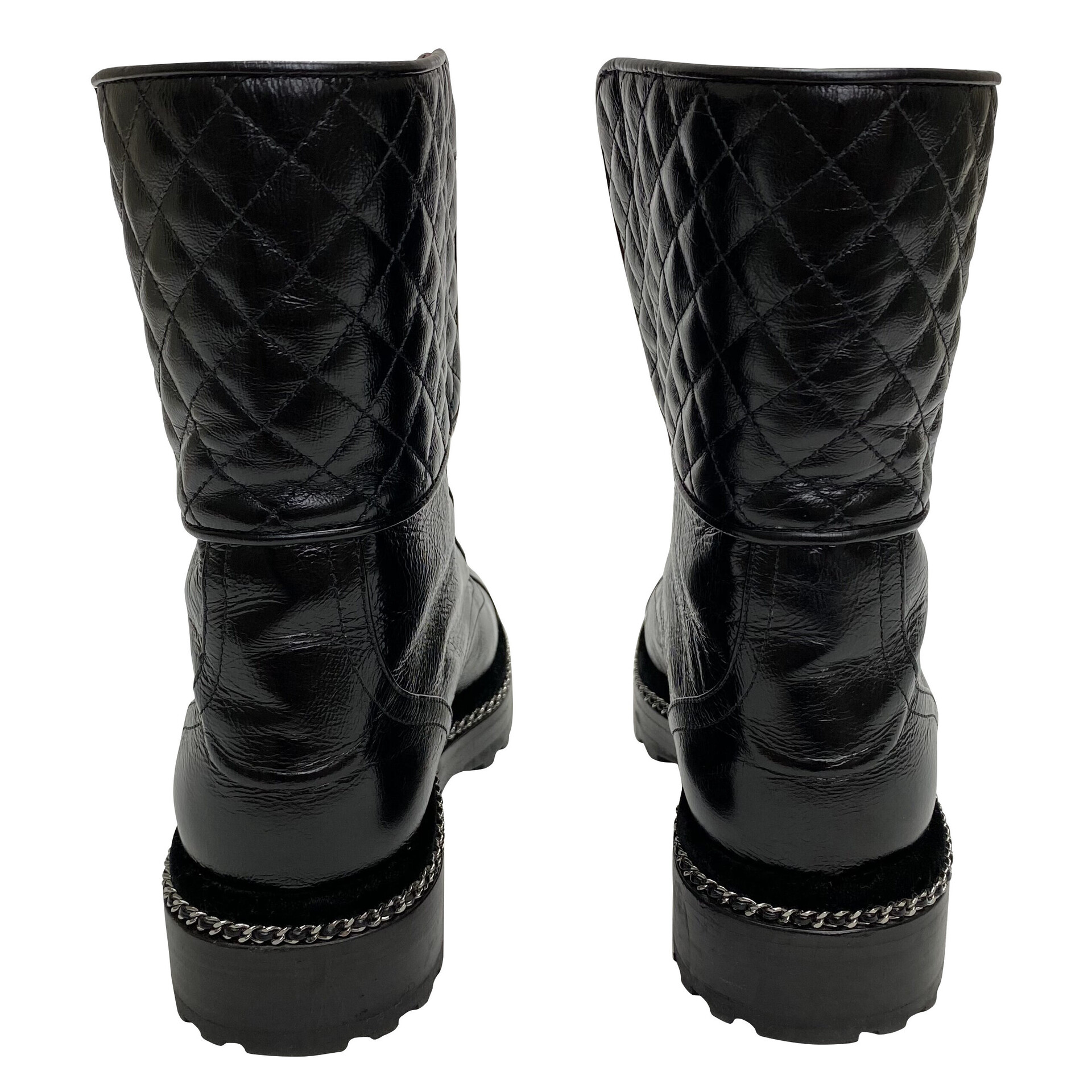 Bota Chanel Preta