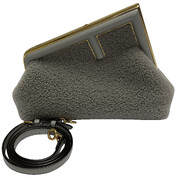 Bolsa Fendi First T. Cinza