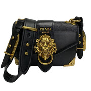 Bolsa Prada Lion Cahier Preta