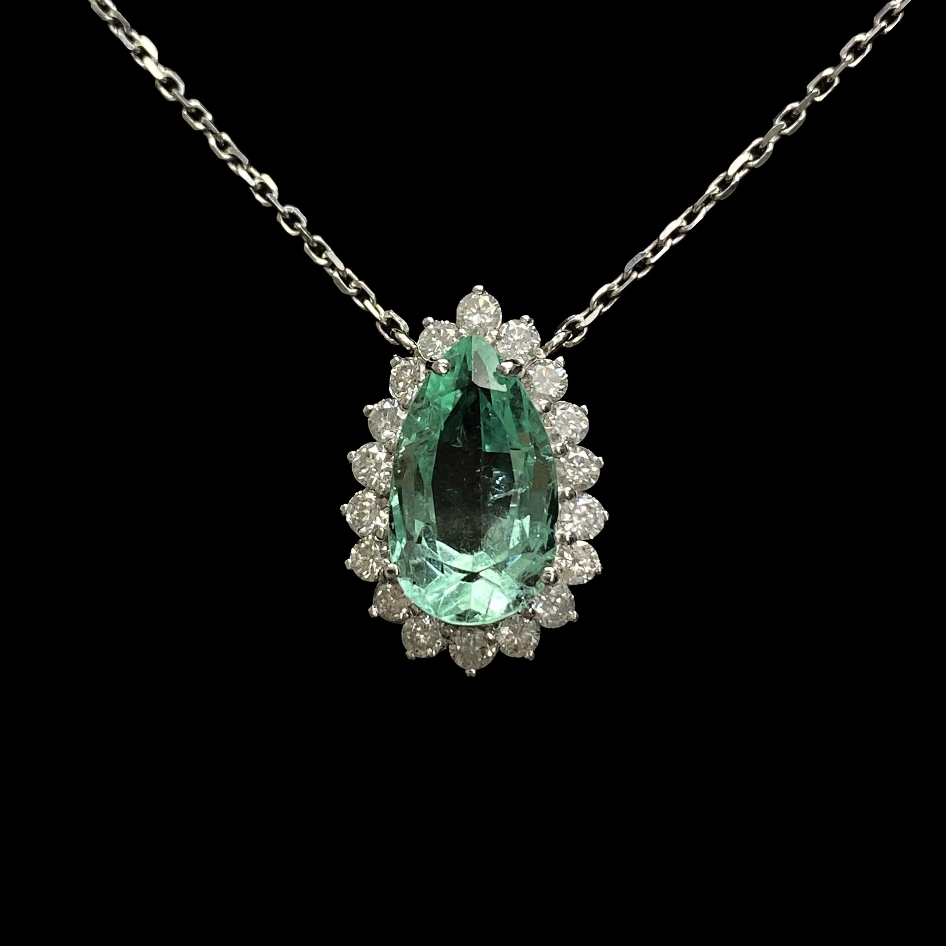 Colar Gota Esmeralda e Diamantes