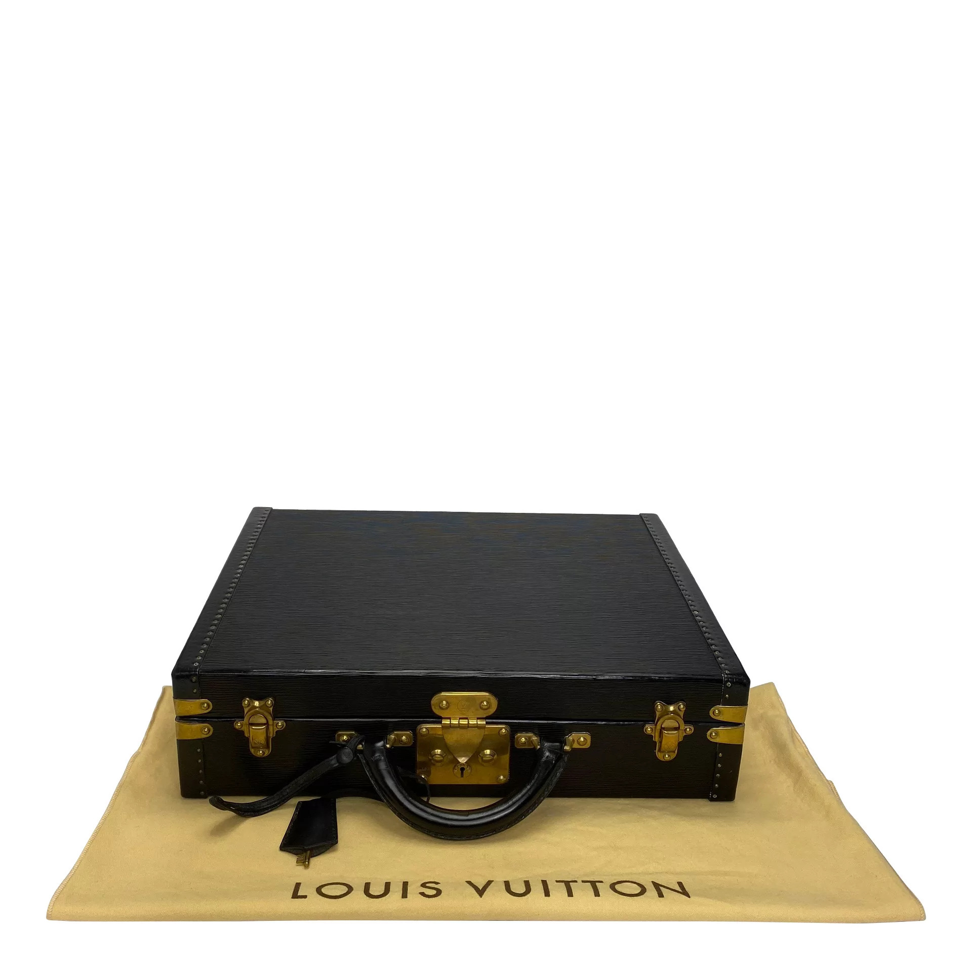 Louis Vuitton inaugura mais um café junto de nova loja na Itália! -  Etiqueta Unica