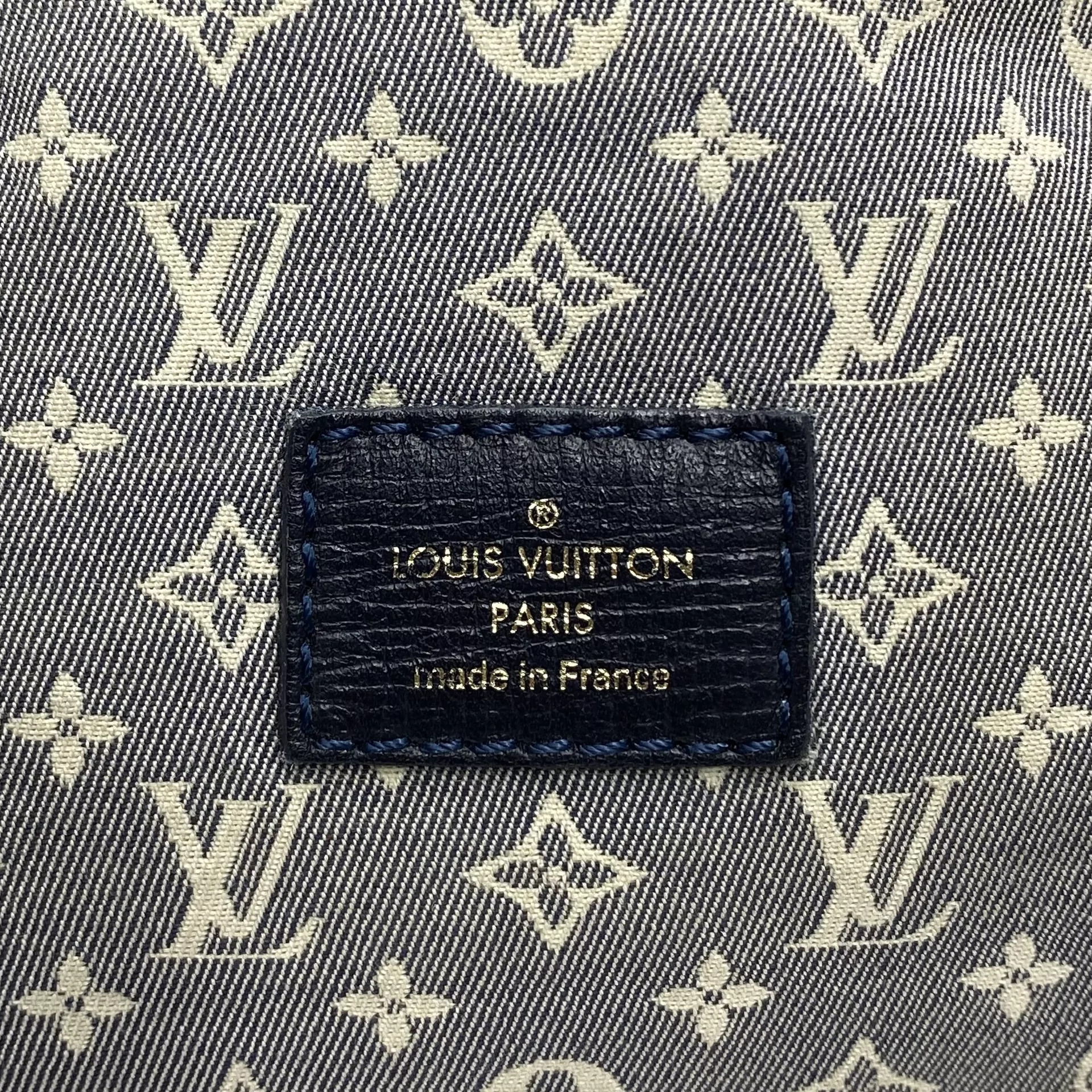 Bolsa Louis Vuitton Saumur PM Monogram Idylle