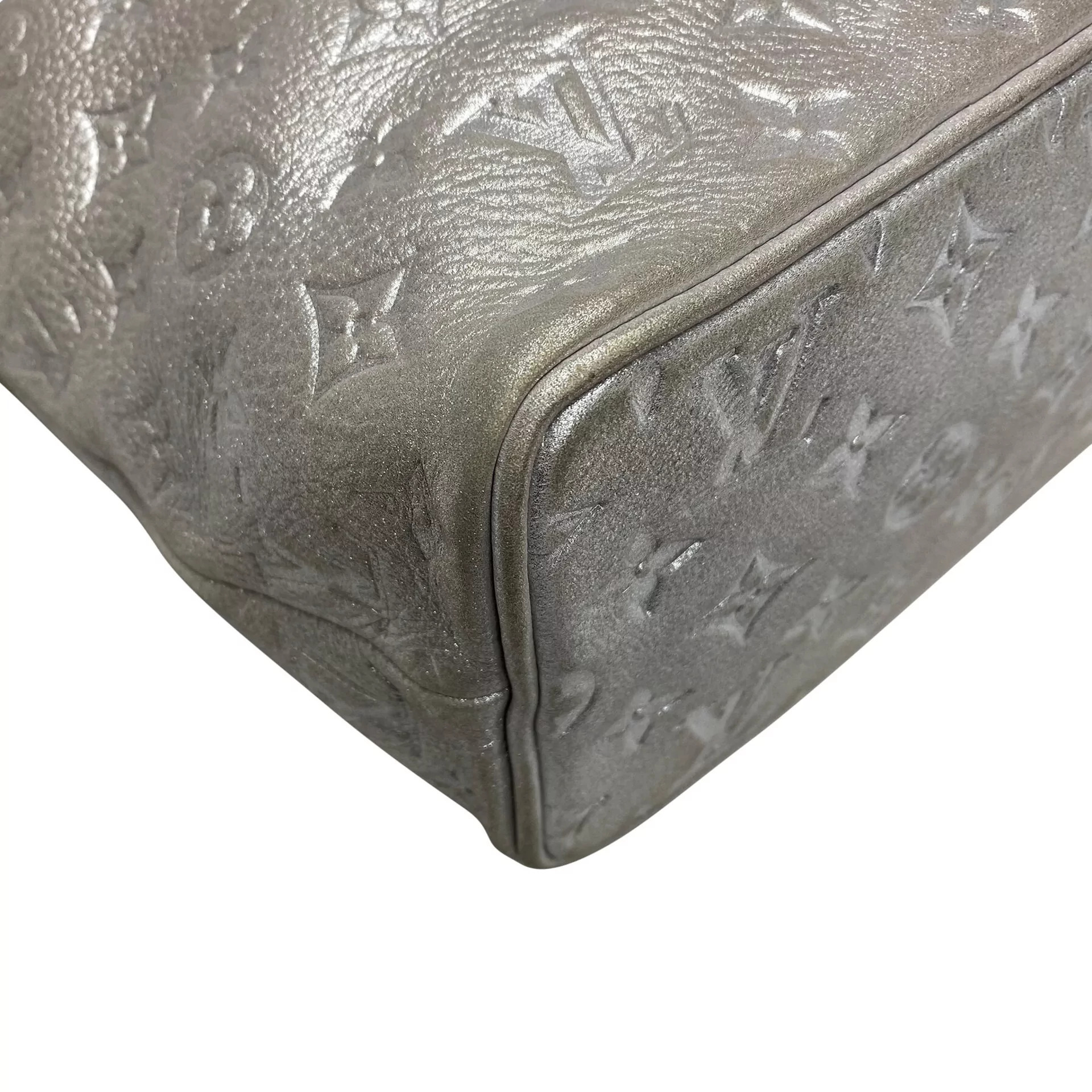 Bolsa Louis Vuitton Monogram Shimmer Halo Silver Metalizada
