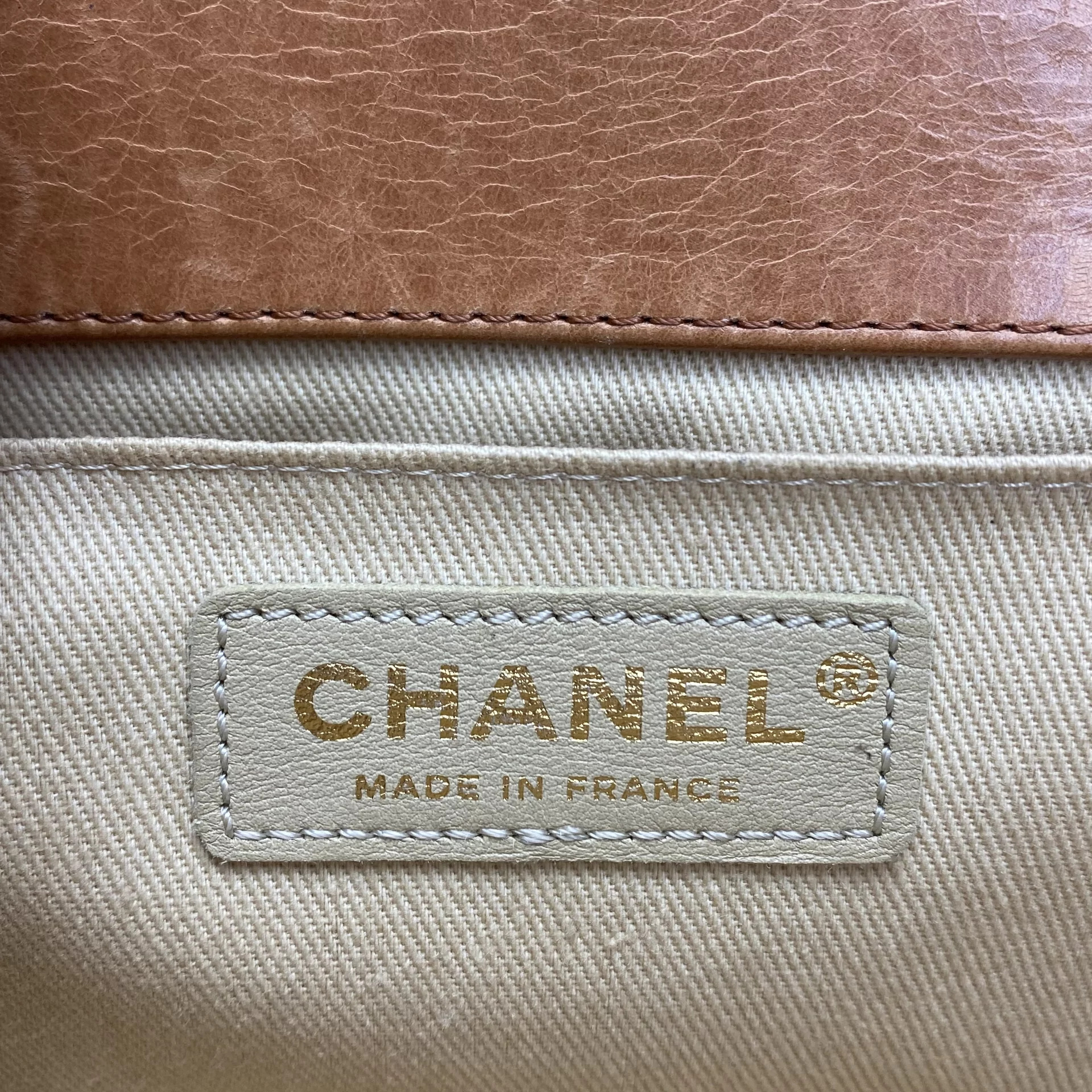 Bolsa Chanel Boy Média Caramelo