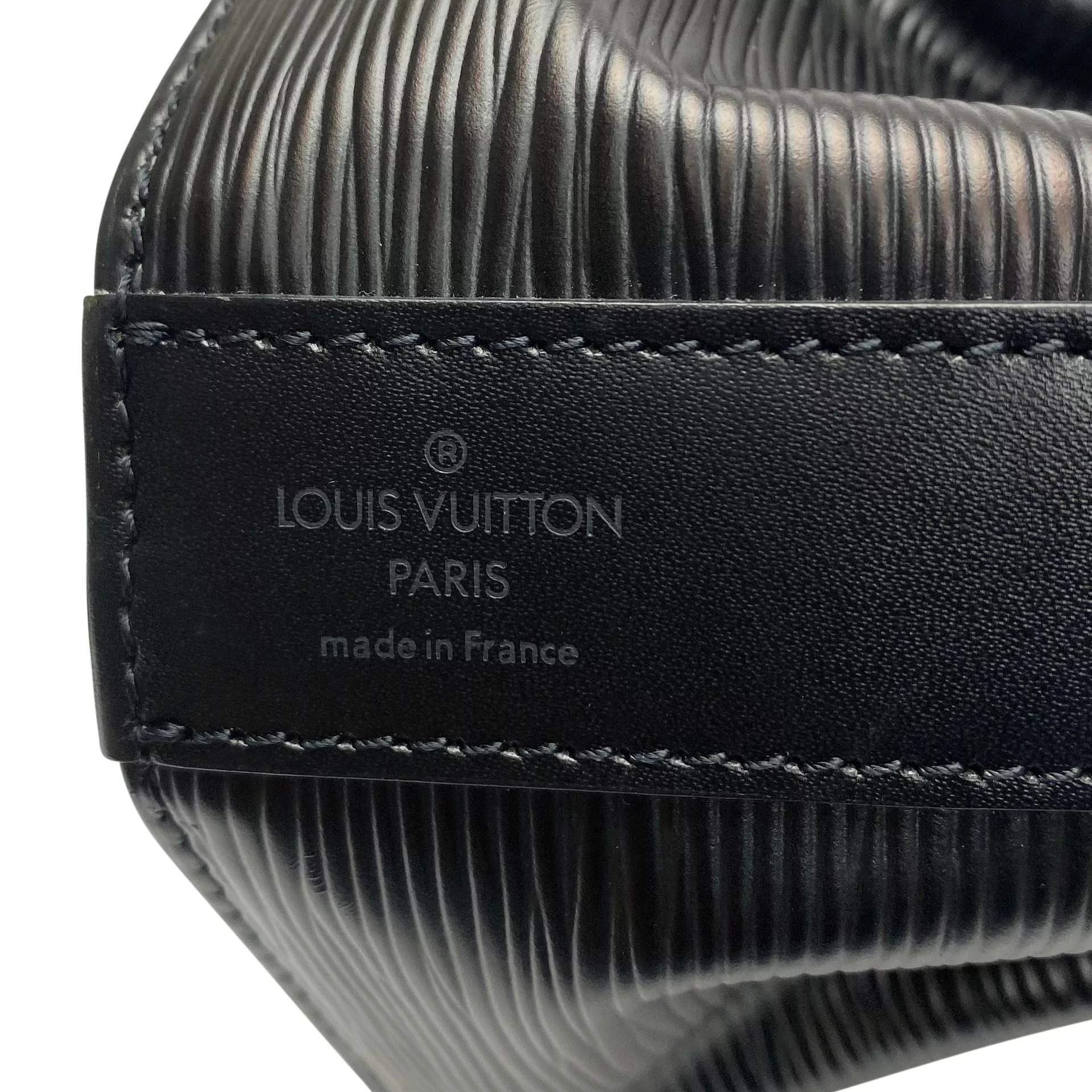 Bolsa Louis Vuitton Sac D'Epaule PM Preta