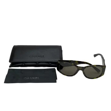 Óculos de Sol Chanel - 5411