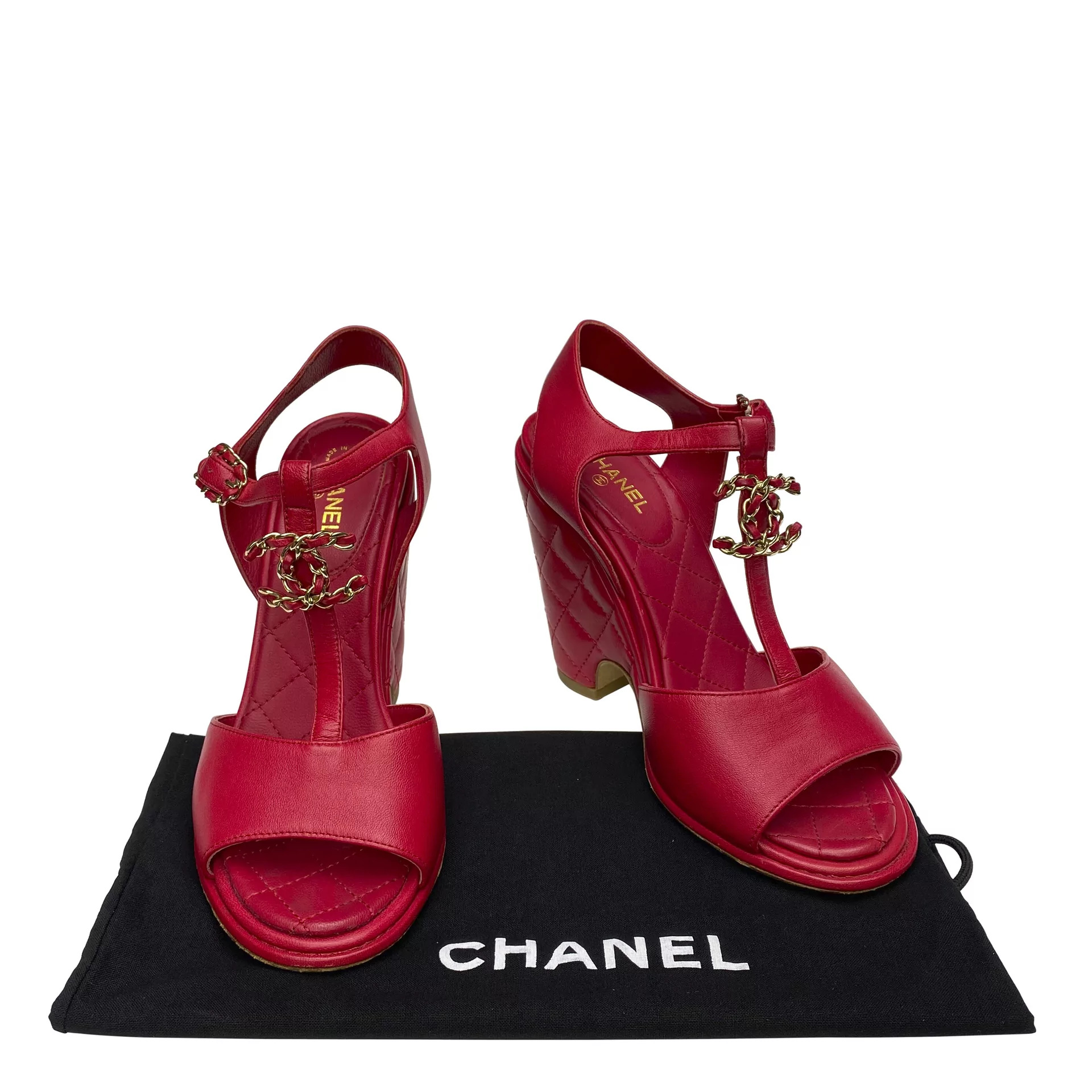 Sandália Chanel Couro Vermelha